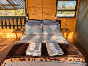 Fever Tree – Family Bush Cabin | Sleeps 2 Adults + 2 Children 