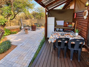 Fever Tree – Family Bush Cabin | Sleeps 2 Adults + 2 Children 